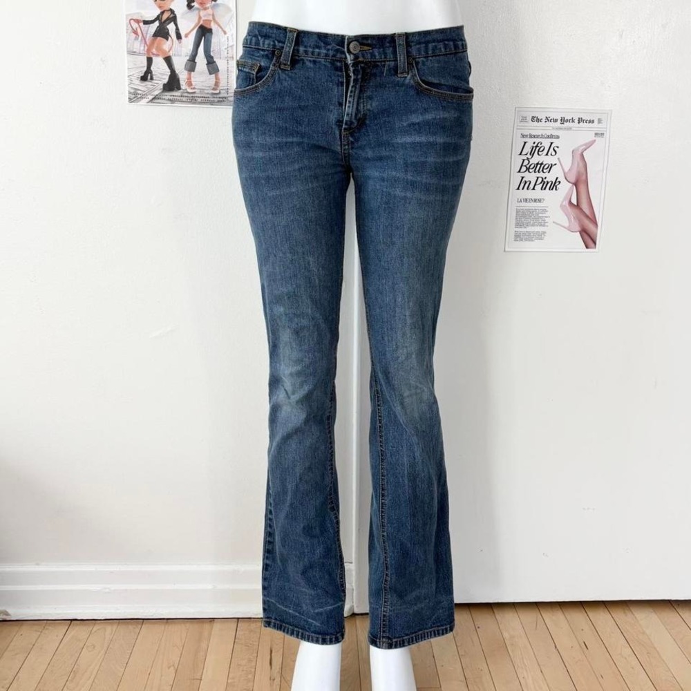 Express Low Rise Bootcut Jeans – Volcanic Fit (Size 6R)